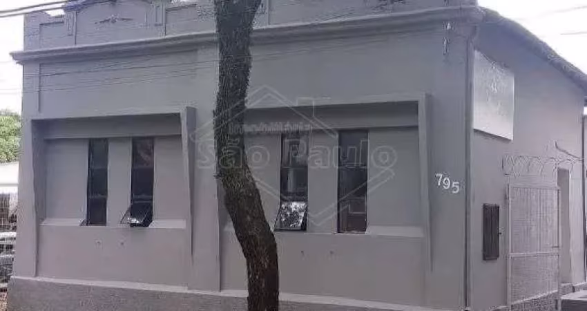 Casa comercial com 1 sala para alugar no Centro, Araraquara 