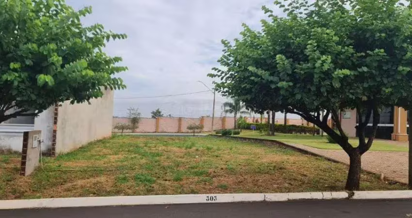 Terreno em condomínio fechado à venda na Avenida Aureliano Eduardo Biagioni, Residencial Campos de Piemonte, Araraquara