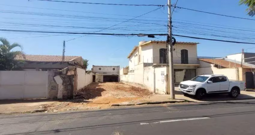 Terreno à venda na Avenida Luiz Alberto, 884, Vila Velosa, Araraquara