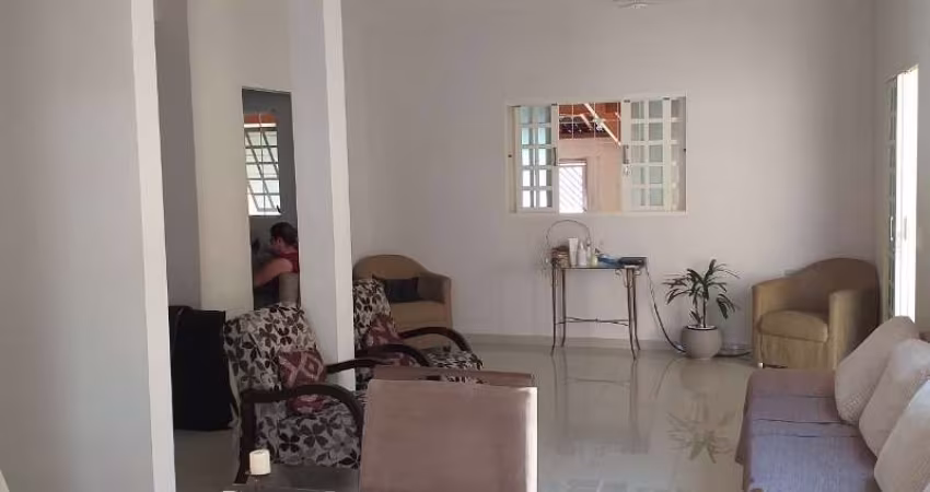 SOBRADO DE 3 DORMITÓRIOS COM PISCINA NO VILLA BRANCA