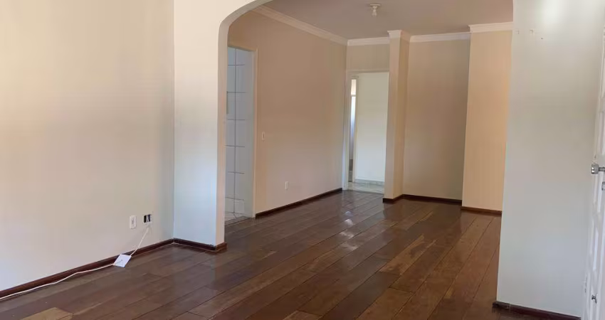 CASA TERRÉA EM ÓTIMA LOCALIZAÇÃO NO JARDIM DAS INDÚSTRIAS