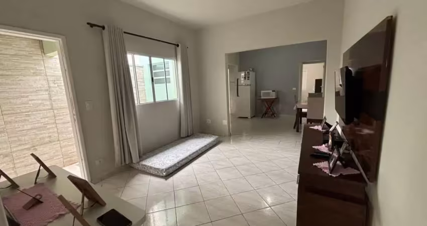 Casa com 2 quartos à venda na Rua Santa Clara, Jardim Califórnia, Jacareí