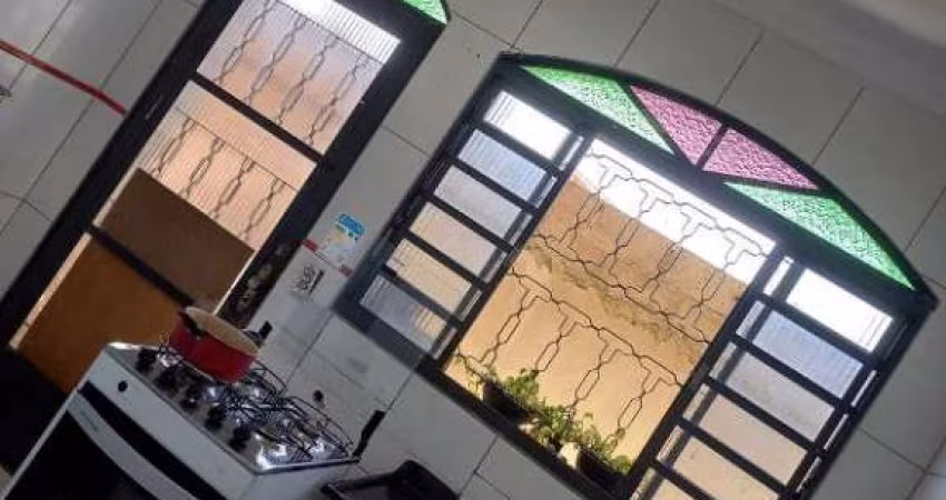 2 CASAS SOBREPOSTAS NO PARQUE INTERLAGOS