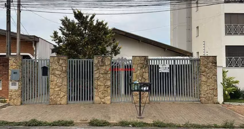Casa com 3 quartos à venda na Vila Pompéia, Campinas 