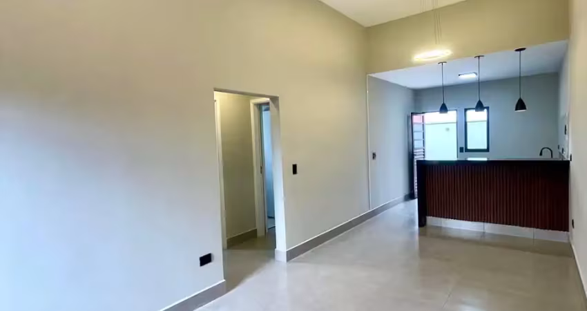 Casa aconchegante com porão e amplo terreno - Jardim dos Ipês - Salto/SP!