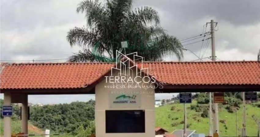 Terreno com leve aclive à venda no condomínio horizonte azul em itupeva sp.