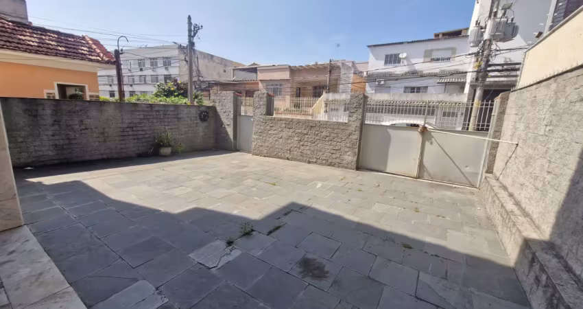 Compre a sua casa duplex na vila da penha e leve 2 apartamentos