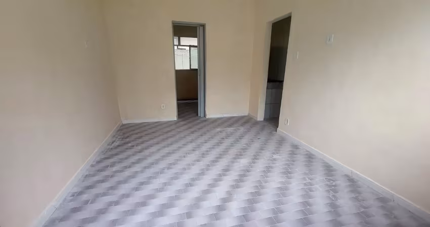 Casa com 2 quartos para alugar na Rua Doutor Gonçalves Lima, 1024, Marechal Hermes, Rio de Janeiro