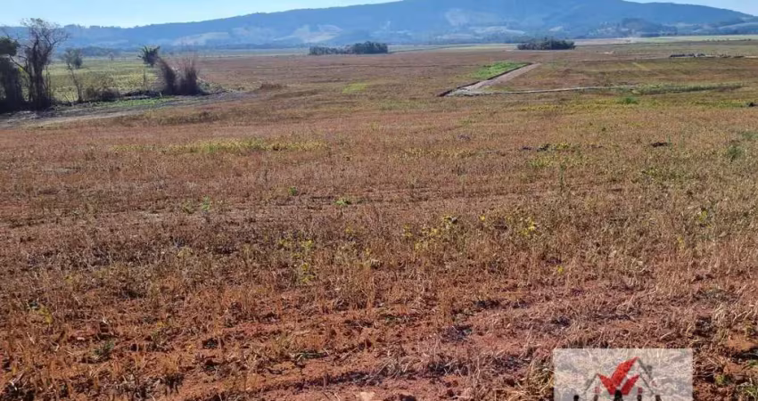 Fazenda à venda no Centro, Congonhal 