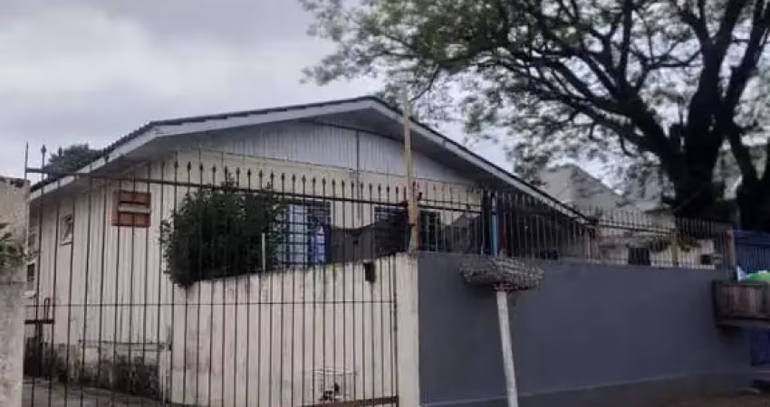 Vendo terreno 504m², com duas casas no pinheirinho próximo ao qg  do exército