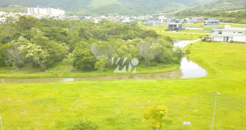 Lote exclusivo no condomínio reserva da pedra  300m²
