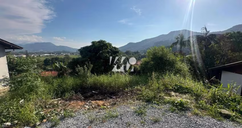 Terreno 375m² - Alto Aririu