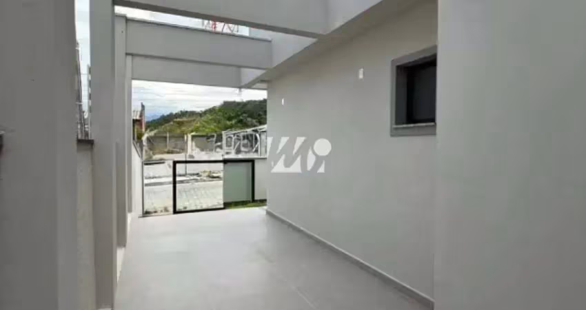 Sobrado geminado 3 quartos com 1 suíte e 108m² - bela vista