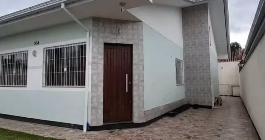 Casa 03 quartos com suíte, garagem e area de churrasqueira