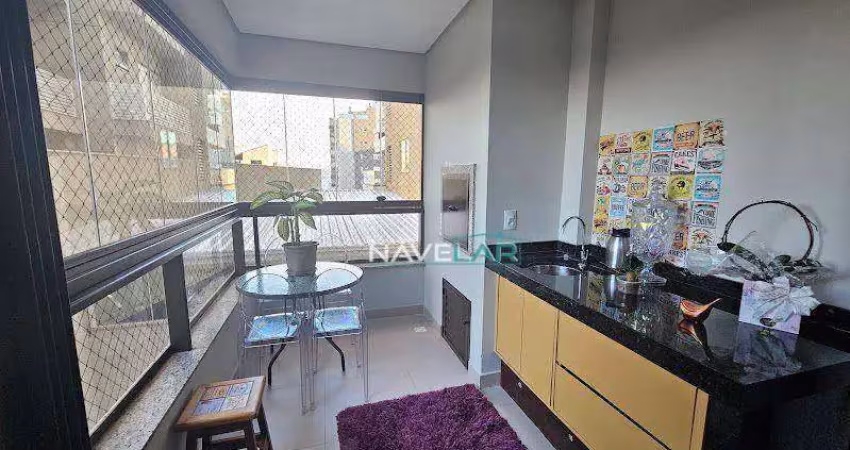 Lindo Apartamento com 2 suítes no Gravatá a apenas 80 metros da praia