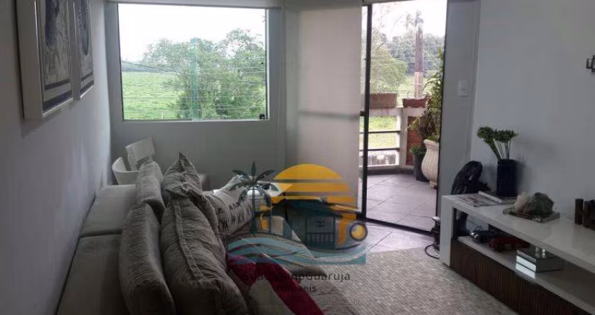 Casa com 3 dormitórios churrasqueira no Jd. Las Palmas