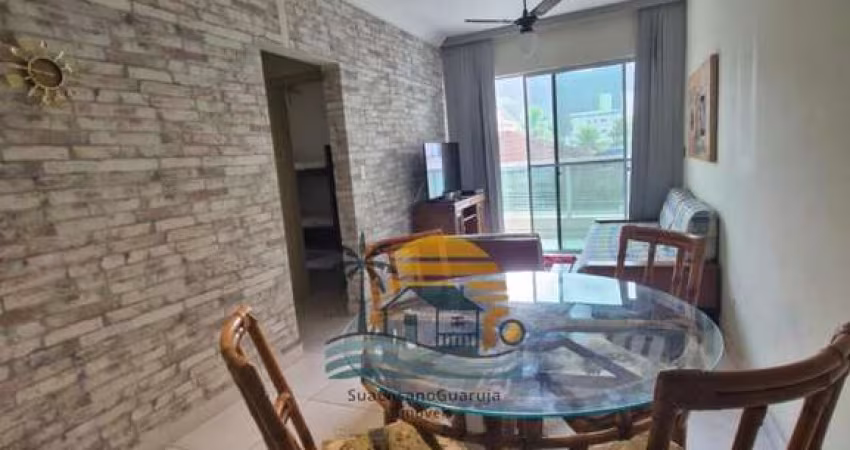 Apartamento reformado com 2 dormitórios 1 vaga churrasqueira na Enseada