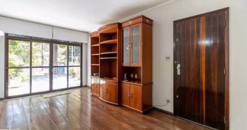 SOBRADO REPLETO DE ARMÁRIOS NO MELHOR DA VILA MASCOTE !