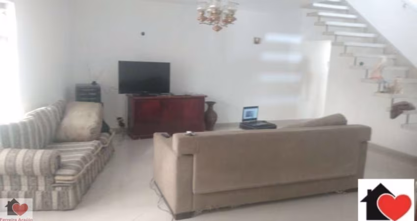Sobrado 188 m² com 4 Quartos, 3 banheiros, 3 vagas à Venda R$ 580.000,00 Locação R$ 3.000,00