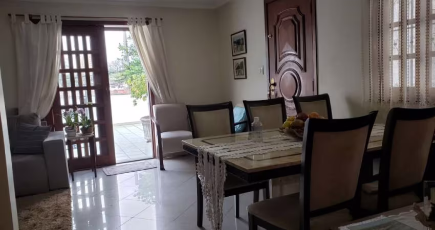SOBRADO COM FINO ACABAMENTO NO MELHOR DO JARDIM PRUDÊNCIA !