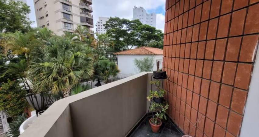 Al.dos Tupiniquins 3 Dormitórios, 1 Suíte, 3 Vagas, Depósito, 160m² á Venda por R$ 1.490.000,00.