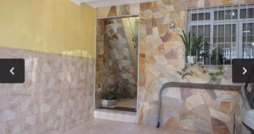 Sobrado em cidade Ademar