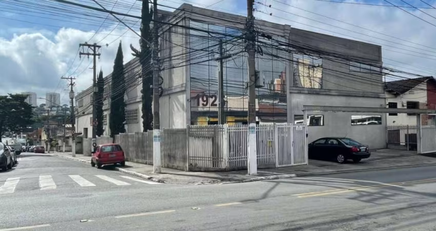 GALPÃO COM FINO ACABAMENTO NO MELHOR DA AV. CUPECÊ !