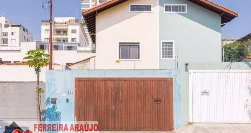 SOBRADO A VENDA NA REGIÃO DA VILA MASCOTE.