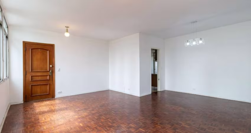 Campo Belo, 3 Quartos, 1 Suíte, 2 Vagas, 107m² à Venda R$ 775.000,00.