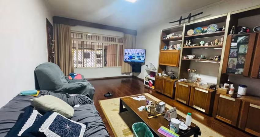 Venda de Sobrado Espaçoso na Vila Inglesa, São Paulo,
