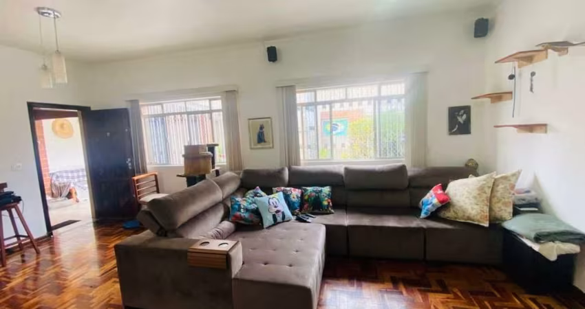 Oportunidade Única no Jardim Prudência: Casa Térrea Espaçosa e Aconchegante!