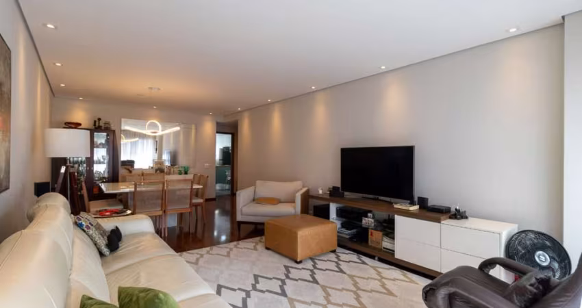 Brooklin, 3 Quartos, 1 Suíte, 4 Banheiros, 2 Vagas, 180m²  à Venda R$ 1.690.000,00.