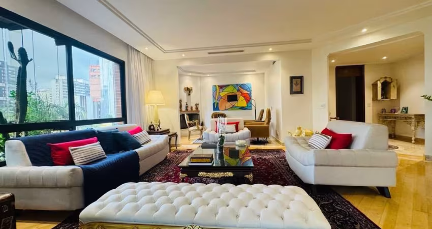 Apartamento de Luxo com 4 Suítes e 7 Vagas de Garagem à Venda no Campo Belo