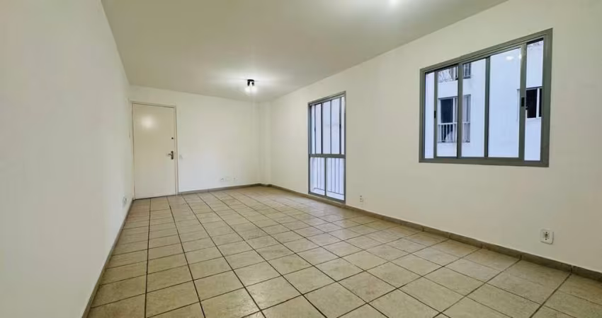 APARTAMENTO COM FINO ACABAMENTO. LOCALIZADO HÁ 400 METROS DA AV. CUPECÊ.