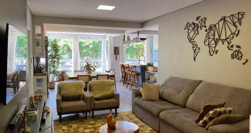 Lindo apto, mobiliado, com espaço gourmet e jipão.