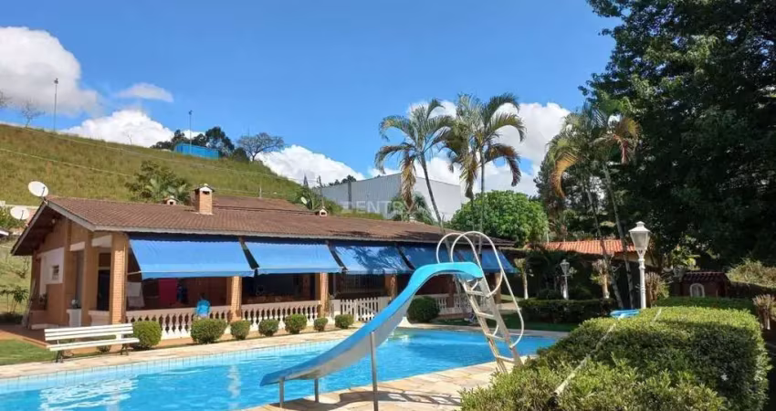 Chácara de Alto Padrão p/ Venda em Itatiba/SP - COM Suítes, Casa de Hóspedes, Lazer Completo