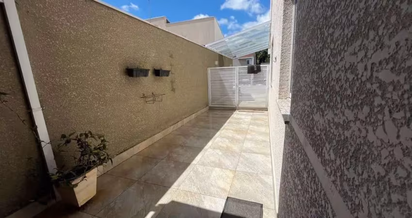 Sobrado com acabamento impecável em condomínio com porteira fechada, medeiros, jundiaí-sp