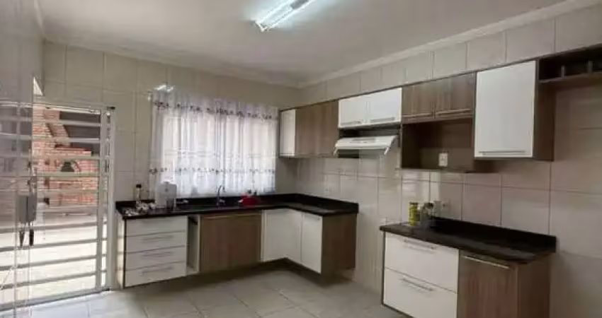 Linda casa à venda no jardim marambaia em jundiaí,com 3 suítes,1 lavabo,2 vagas,194m².