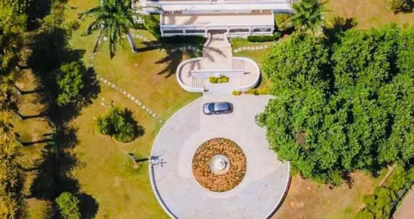 Casa à venda na Avenida Humberto Cereser, Caxambu, Jundiaí