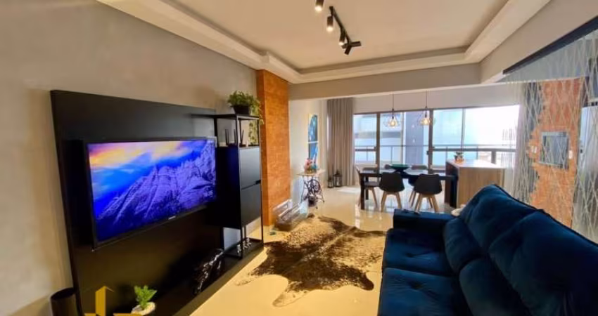 Apartamento 3 Dormitórios à venda no Bairro Centro com 90 m² de área privativa - 2 vagas de garagem