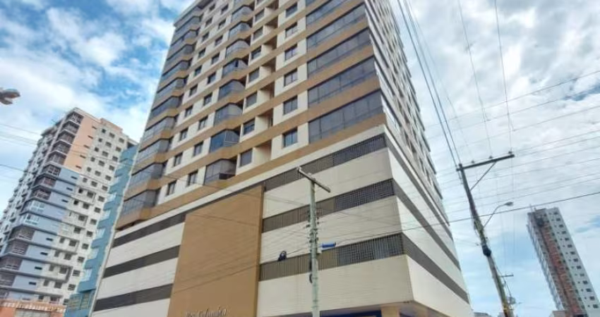 Apartamento 4 Dormitórios à venda no Bairro Centro com 180 m² de área privativa - 1 vaga de garagem