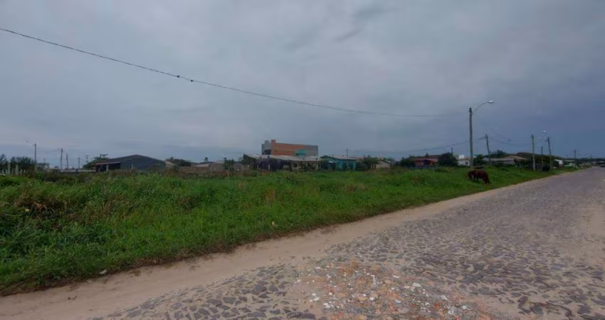 Terreno à venda no Bairro Zona Nova