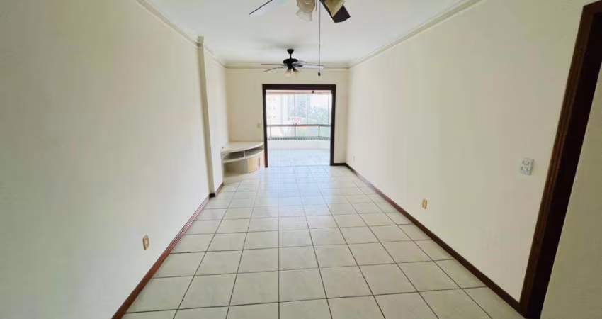 Apartamento 3 Dormitórios à venda no Bairro Centro com 116 m² de área privativa - 1 vaga de garagem