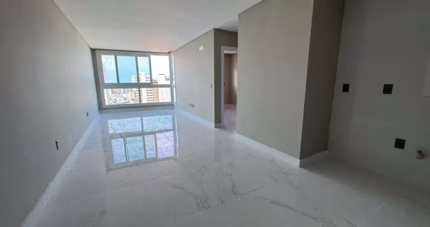 Apartamento 2 Dormitórios à venda no Bairro Centro com 80 m² de área privativa - 1 vaga de garagem