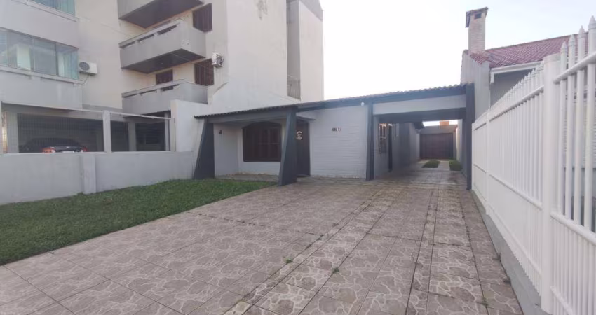 Casa 3 Dormitórios à venda no Bairro Centro com 82 m² de área privativa
