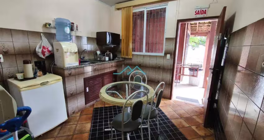 Casa à venda em florianópolis, balneário, com 2 quartos, com 275.8 m²