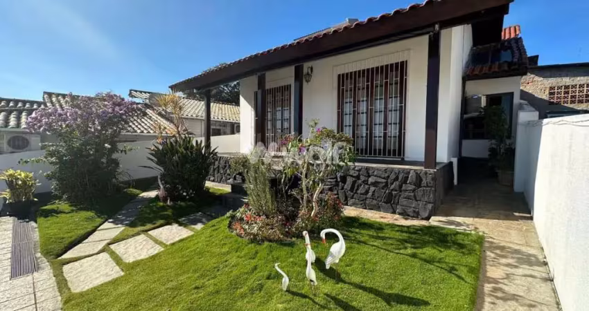 Casa com 4 quartos à venda na Rua Thiago da Fonseca, 441, Capoeiras, Florianópolis