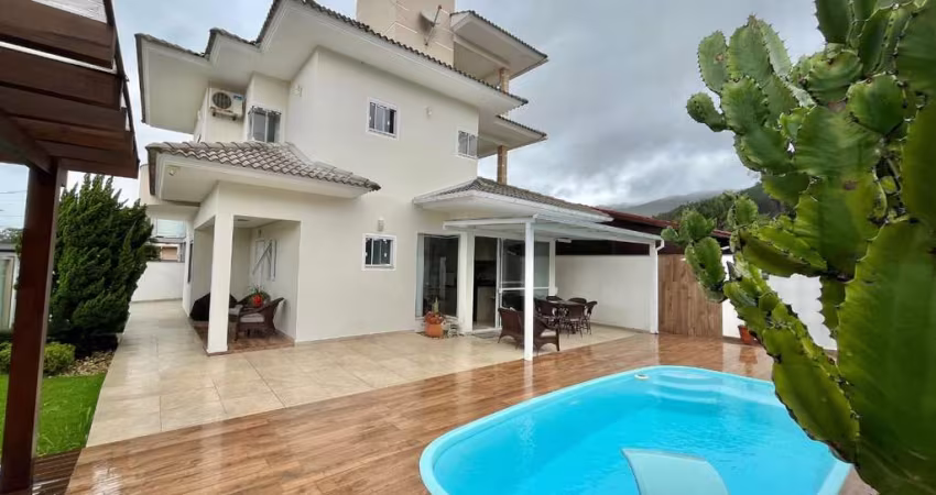 Casa com 3 quartos à venda na Ivete Monteiro Texeira, 51, Fazenda da Armação, Governador Celso Ramos