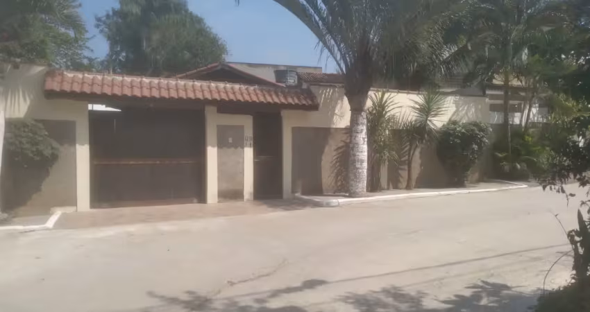 Vendo lindo chalé na ilha de guaratiba impecável excelente  localização