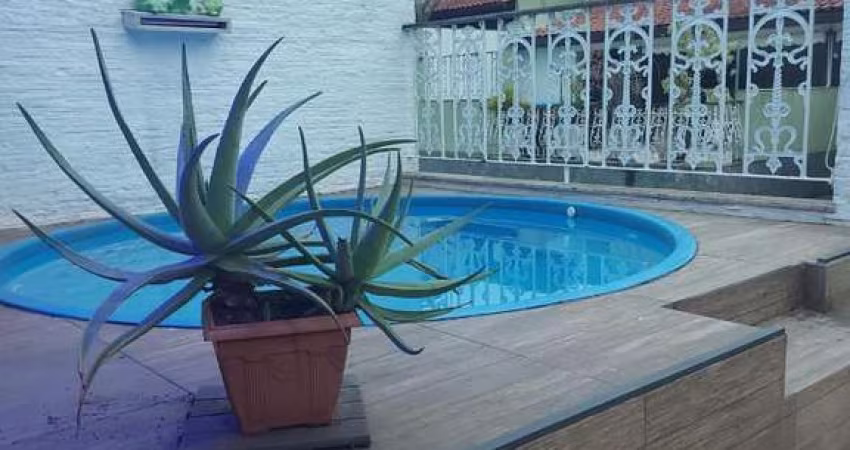 Casa em Condomínio para Venda em Rio de Janeiro, Jacarepaguá, 3 dormitórios, 1 suíte, 4 banheiros, 1 vaga